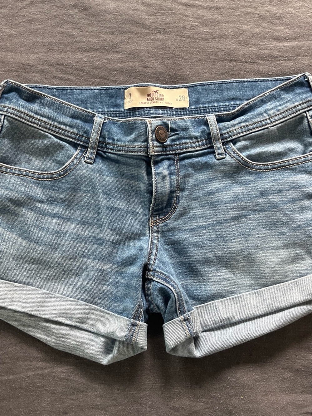 Hollister midi low rise Light Wash Cuffed Denim Shorts